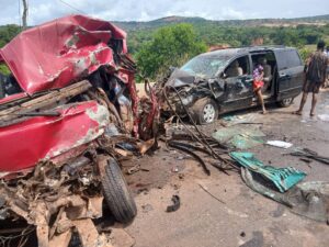 accident scene for crash on enugu-Onitsha expressway