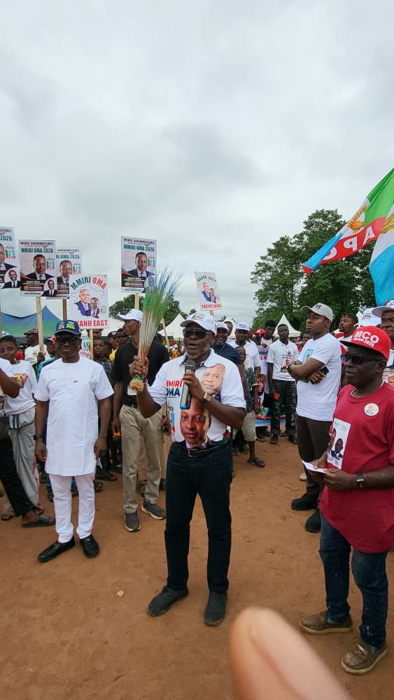 Group Takes Part in Market Sensitisation