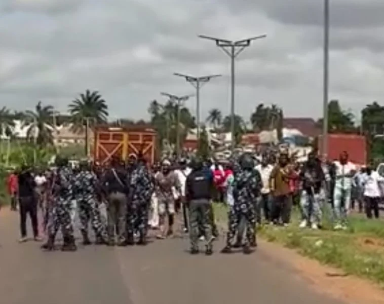 Peter Obi’s convoy