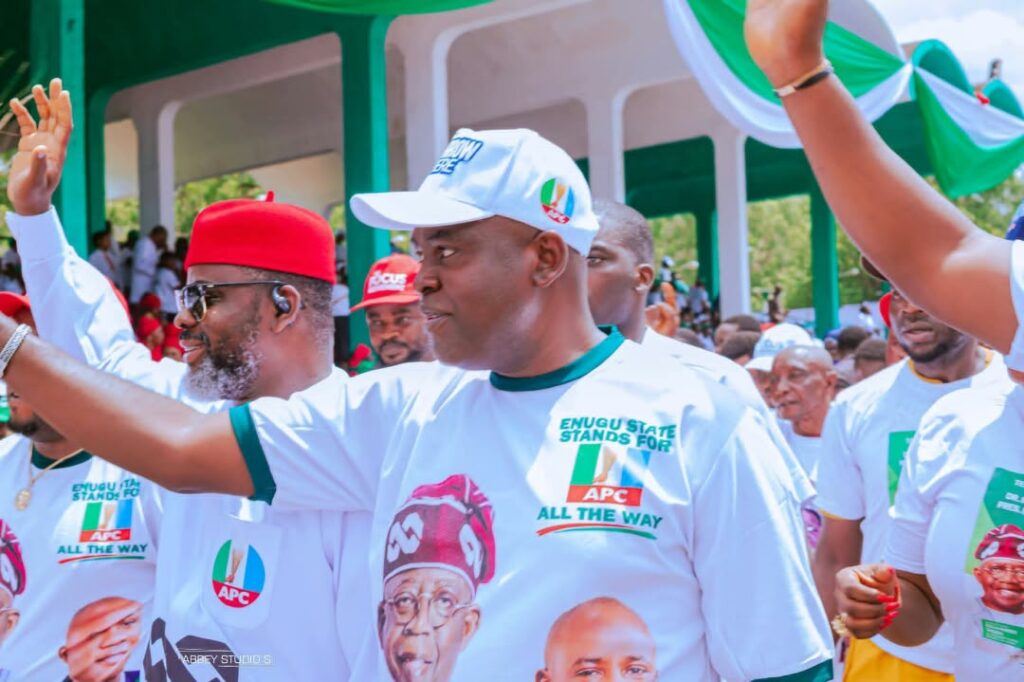 Igbo-eze South Council Chairman, Barr. Ugo Ferdinand Ukwueze, shares a joyful moment with Governor Peter Mbah at the teachers’ endorsement rally.