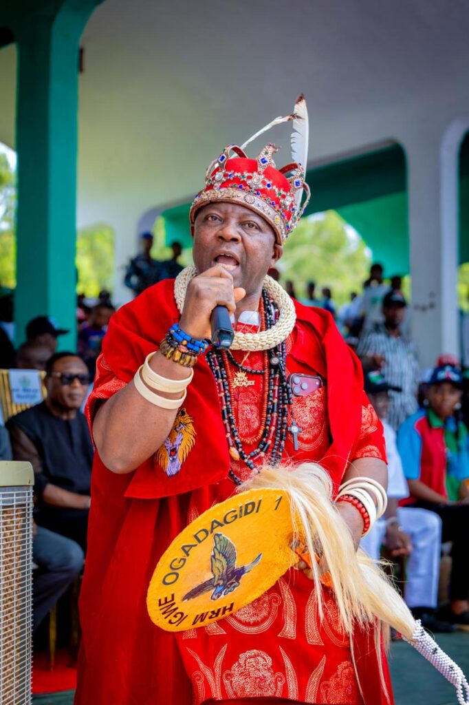 Chairman, Enugu State Council of Traditional Rulers, HRM Igwe Samuel Asadu, Giving his Blessings at the Teachers' Endorsement Rally for Gov Mbah & Tinubu