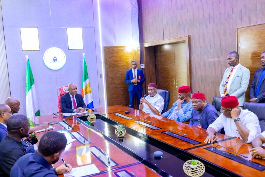 Governor Seeks Regional Railway Network