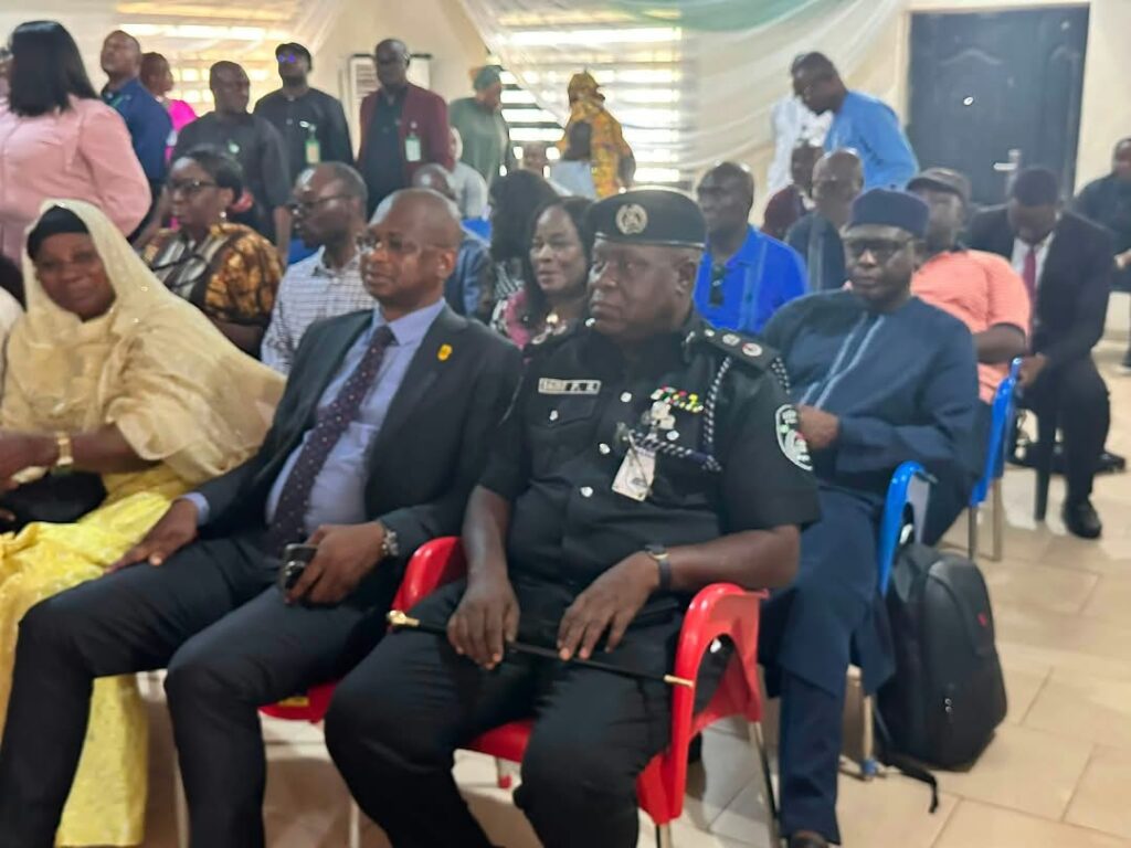 Commission Introduces Reward and Sanction Mechanism